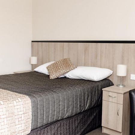 Starline Motor Inn Miles Luaran gambar