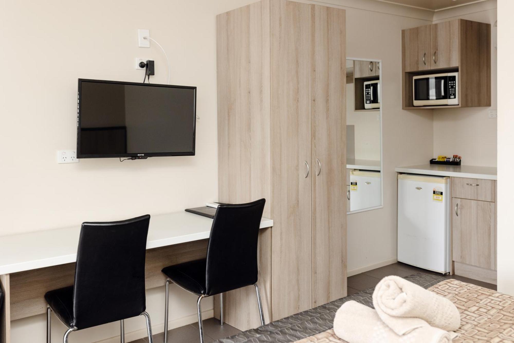 Starline Motor Inn Miles Luaran gambar