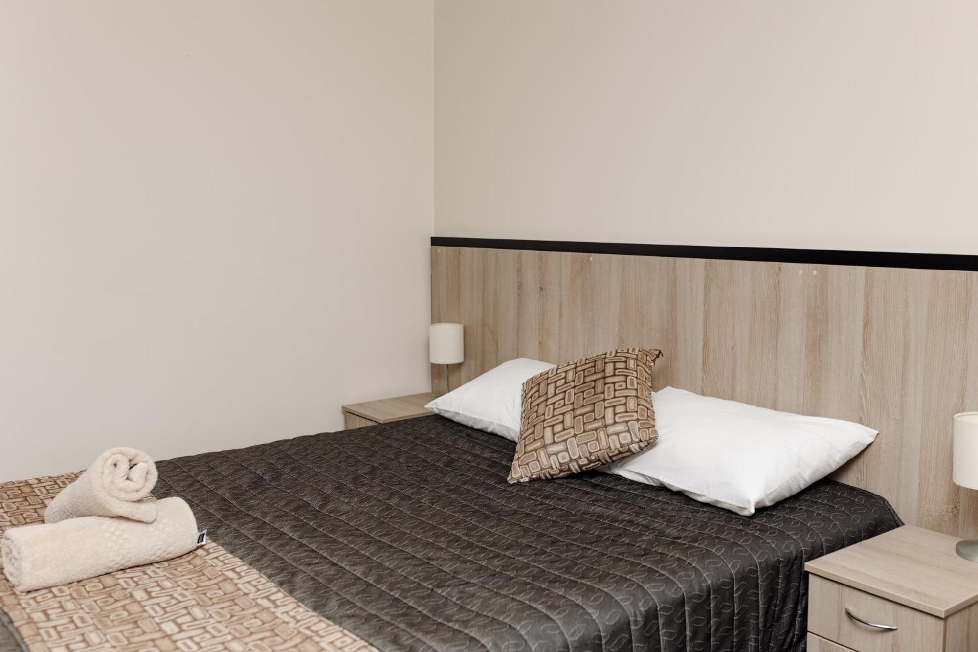 Starline Motor Inn Miles Luaran gambar